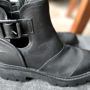 UGG Stockton Boots (Women’s Size 5.5)